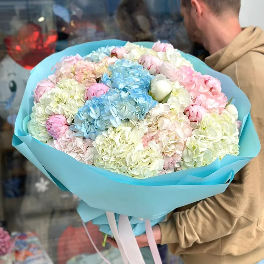 Букеты с гортензиями